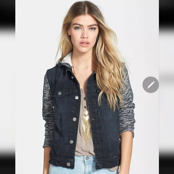 Free People Cropped Denim Button Up Jacket Sz Small Distressed Detachable Hood - Picture 1 of 12